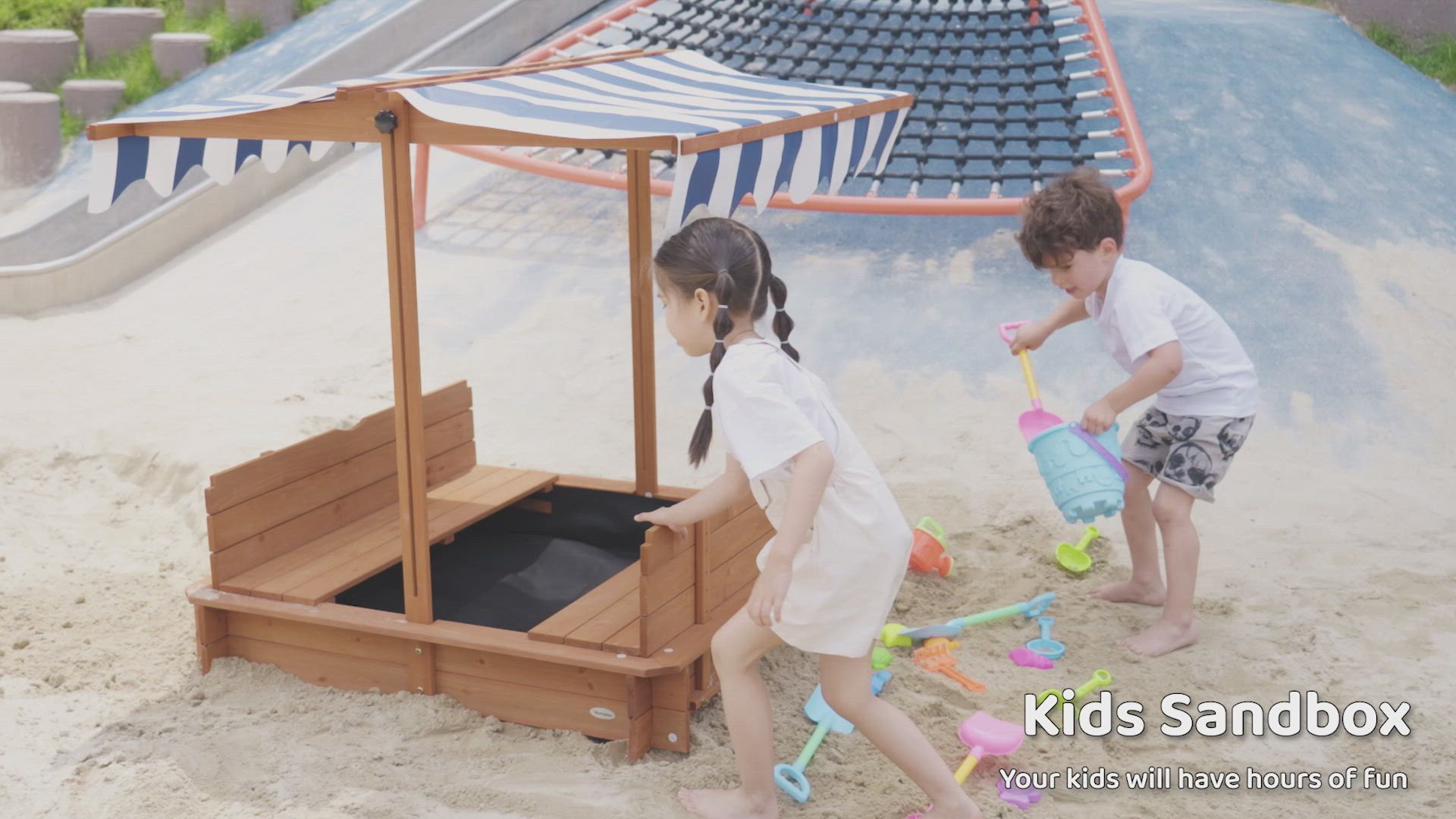 Outsunny Wooden Kids Sandbox with Cover, Children Outdoor Sand