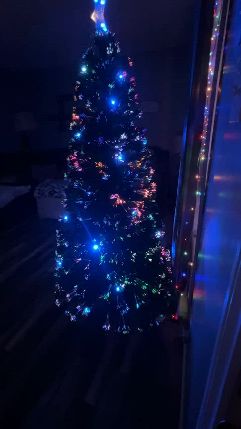 ブルーツリー。 HOMCOM 6FT Pre-lit LED Artificial Christmas Tree Scattered Holiday